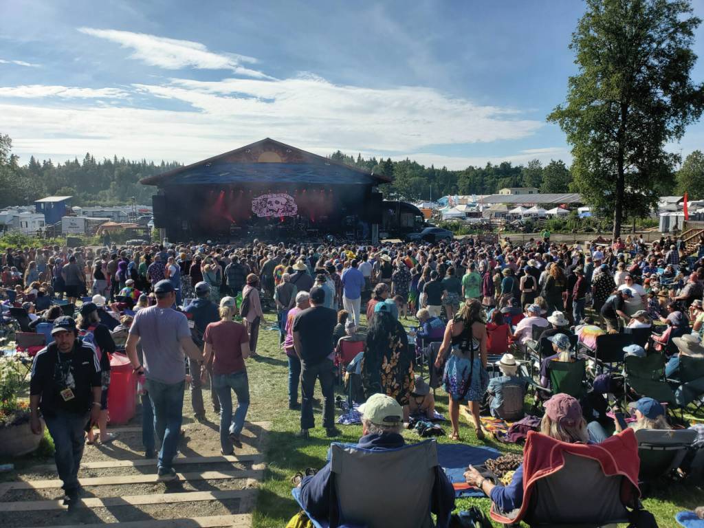 Concertgoers pack the grounds at the River Stage Amphitheater for a performance by The Devil Makes Three at Salmonfest on Sunday, Aug. 4, 2024, in Ninilchik, Alaska. (Delcenia Cosman/Homer News)