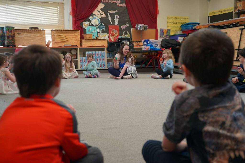 Delana Green teaches music to kindergartners at Tustumena Elementary School in Kasilof, Alaska, on Friday, March 21, 2025. (Jake Dye/Peninsula Clarion)